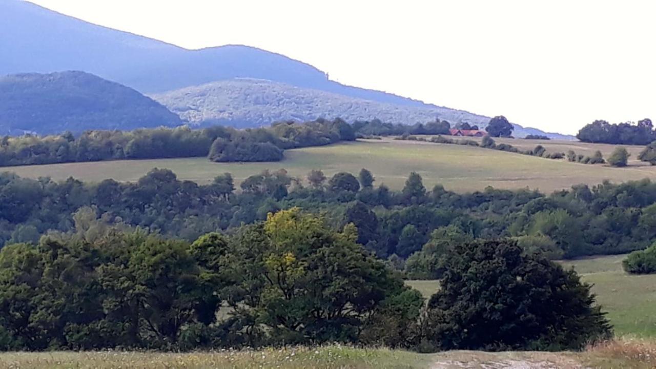 Selanka Off Road Hill View Hotel Moravske Lieskove Luaran gambar